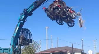 Sandıklı'da Yediemin Otoparkındaki Araçlar Geri Dönüşüme Gönderildi