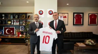 Ulaştırma Bakanı Uraloğlu TFF Başkanı Hacıosmanoğlu'nu Ziyaret Etti