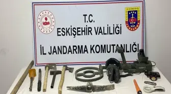 Eskişehir'de İzinsiz Kazı ve Uyuşturucu Operasyonu: 6 Şüpheli Yakalandı