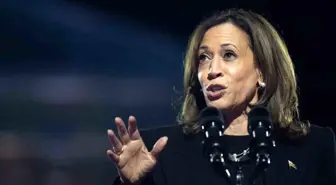 Kamala Harris, Donald Trump'ı Tebrik Etti