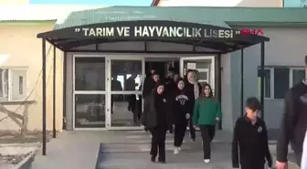 Erzurum Tarım Lisesi'nde Güzlük Ekim İmece Usulü Yapıldı