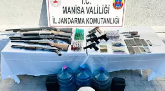 Manisa'da Jandarma Operasyonu: Çok Sayıda Silah ve Uyuşturucu Ele Geçirildi