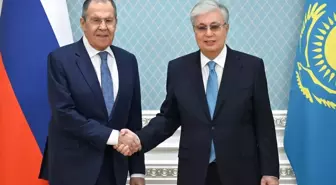 Kazakistan Cumhurbaşkanı Tokayev, Rusya Dışişleri Bakanı Lavrov'u Kabul Etti