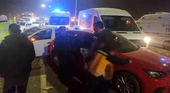 Malatya'da Zincirleme Trafik Kazası: 2 Yaralı