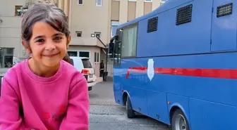 Narin Güran cinayeti davasında ilk duruşma! Anne kürsüyü yumrukladı, baba salonu terk etti