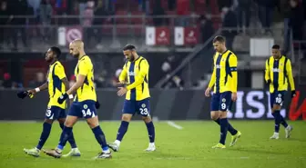 Fenerbahçe, UEFA Avrupa Ligi'nde AZ Alkmaar'a 3-1 Kaybetti