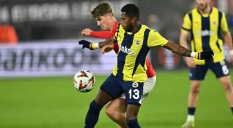 Fenerbahçe, AZ Alkmaar'a 3-1 yenildi