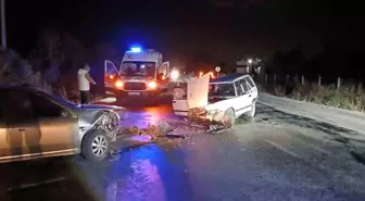 Balıkesir'de Trafik Kazası: 2 Yaralı