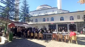 Tokat'ta Gazze'ye Destek Hayır Çarşısı Açıldı