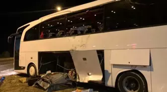 Bandırma'da Trafik Kazası: 14 Yaralı