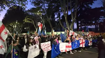 Gürcistan'da Seçim Sonuçları Protesto Ediliyor