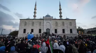 Sultanahmet'ten Eminönü'ne Filistin İçin Protesto Yürüyüşü