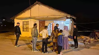 Antalya'da Kontrolden Çıkan Araç Eve Çarptı, Bebek ve İki Kişi Yaralandı