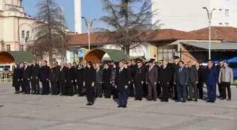 Büyük Önder Atatürk'ü anıyoruz