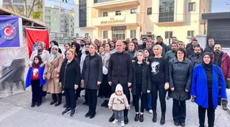 Iğdır Belediyesi'nden İşten Çıkarılan İşçiler, Atatürk'ü Anma Etkinliği Düzenledi