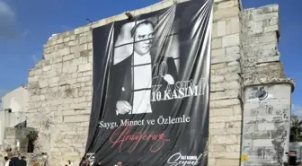 Gelibolu Belediyesi'nin 10 Kasım için astığı Atatürk posteri ilçeyi karıştırdı