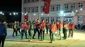 Şuhut'ta Asker Adayları İçin Eğlence Düzenlendi