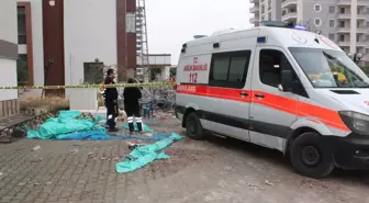 Malatya'da Tadilat İskele Çöktü: İki İşçi Hayatını Kaybetti