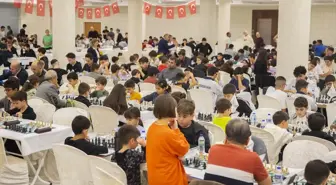 Mersin'de Uluslararası Satranç Turnuvası Başladı