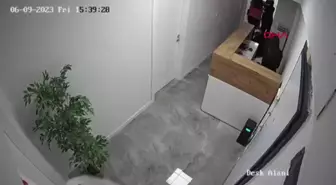 Antalya'da Sağlık Kliniğinde Şiddet Olayı: Hasta Yakını Darbedip Kaçtı