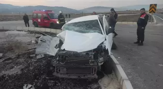 Osmancık'ta Otomobil ile Traktör Çarpıştı: 5 Yaralı