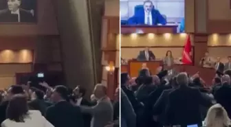 İBB Meclisi'nde çıkan kavgada yumruklar konuştu