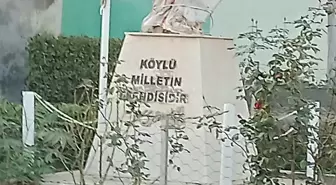 İzmir'de Atatürk Büstlerine Saldırı
