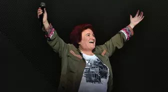 Selda Bağcan'ın son hali sevenlerini korkuttu