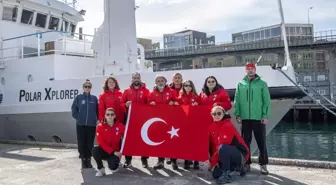 Türk Bilim İnsanları Arktik'te İklim Değişikliği Araştırıyor