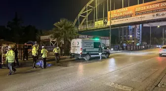 Adana'da Otomobilin Çarptığı 74 Yaşındaki Adam Hayatını Kaybetti