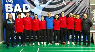 Erzincan Takımları Badminton Süper Liginde Zirveyi Paylaşıyor