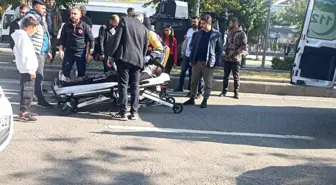 Batman'da Yaya Trafik Kazası: Hafif Ticari Araç Çarptı