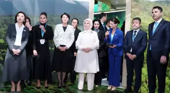 Emine Erdoğan, COP29'da iklim gönüllüsü gençlerle bir araya geldi Açıklaması