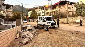 Hatay'da Freni Patlayan Beton Mikseri Kazası: 4 Yaralı