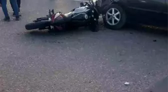 Şanlıurfa'da Otomobil ile Motosiklet Çarpıştı: 1 Yaralı