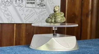 Çatalhöyük'ten Kaçırılan Ana Tanrıça Heykelciği, Konya'da Sergilenmeye Başladı