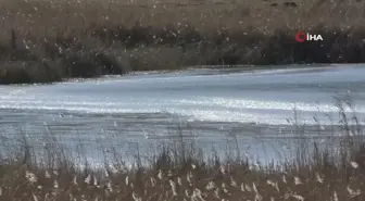 Kars'ta Lavaş Gölü Dondu