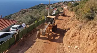 Kaş Belediyesi'nden Mahallelere Stabilize Yol Çalışmaları