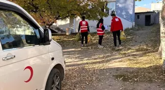 Kızılay Adilcevaz'da İhtiyaç Sahibi Ailelere Kış Yardımı