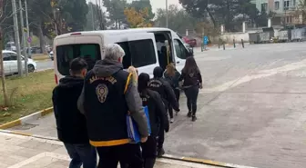 Manisa'da Fuhuş Operasyonu: 6 Kadın Kurtarıldı, 4 Şüpheli Gözaltına Alındı