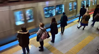 Yenikapı Metro İstasyonu Duman Nedeniyle Kapandı, Seferler Normalleşti