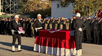 Tunceli'de kaza sonucu şehit olan polis memuru Yiğit için tören düzenlendi