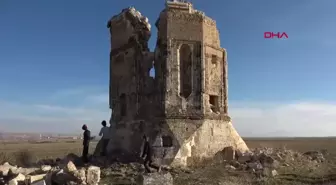 Kara Yusuf Kümbeti'nde Restorasyon Çalışmaları Tamamlanmak Üzere