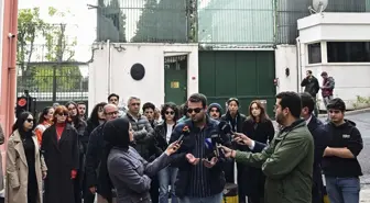 İtalya'da Eğitim Hakkı Kazanan Öğrenciler Vize Mağduriyetini Protesto Etti