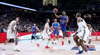 Anadolu Efes, Real Madrid'i Deplasmanda Yenerek 6. Galibiyetini Aldı