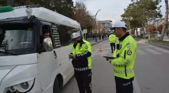 Bitlis'te Ticari Araçlara Kış Lastiği Denetimi Yapıldı