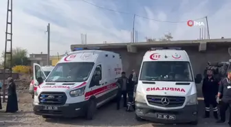 Rehabilitasyon Servisi ile Otomobil Çarpıştı: 13 Yaralı