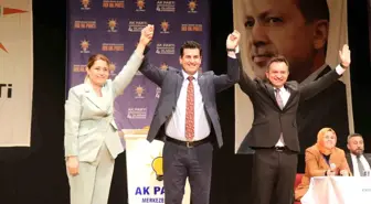 AK Parti Merkezefendi İlçe Kongresi'nde Duygu Canbaz Yeni Başkan oldu