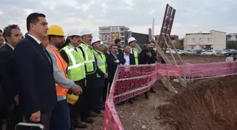 Batman Üniversitesi Diş Hekimliği Hastanesi İçin Çivi Çakma Töreni Düzenlendi