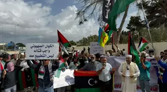 Libyalılar, Gazze'deki Soykırıma Destek Veren AB Ülkelerini Protesto Etti